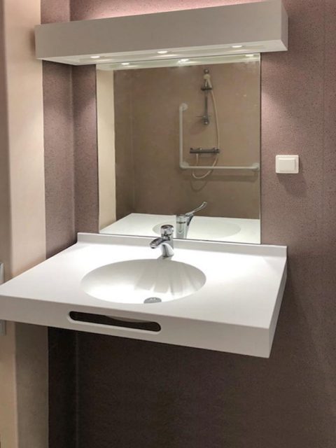 lavabo sur mesure pierre acrylique Villepinte